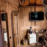 Du Grand Paradis - 1899 Boutique