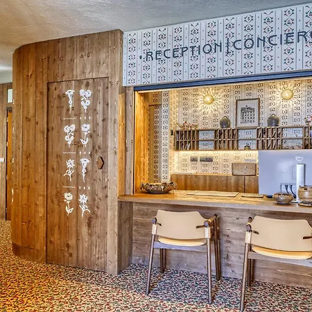 Du Grand Paradis - 1899 Boutique 3* קונייה