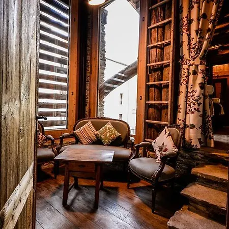 Du Grand Paradis - 1899 Boutique 3* 코네