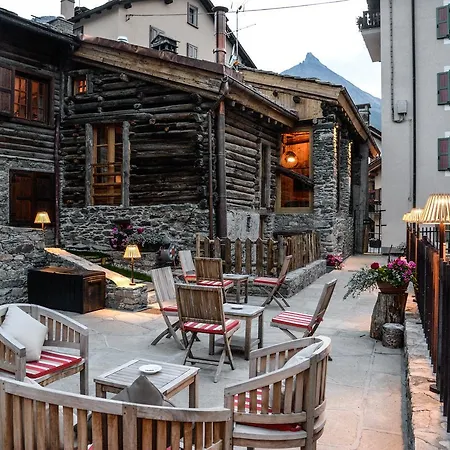 Du Grand Paradis - 1899 Boutique Hotell