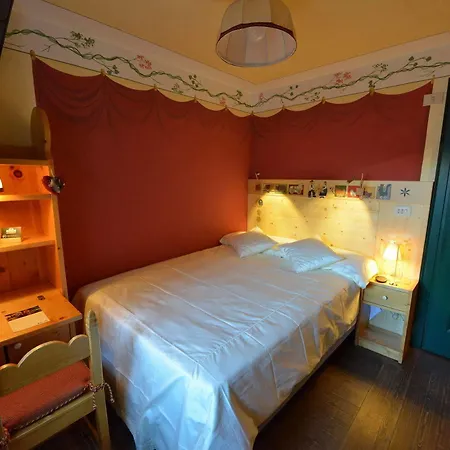 מלון Du Grand Paradis - 1899 Boutique 3*