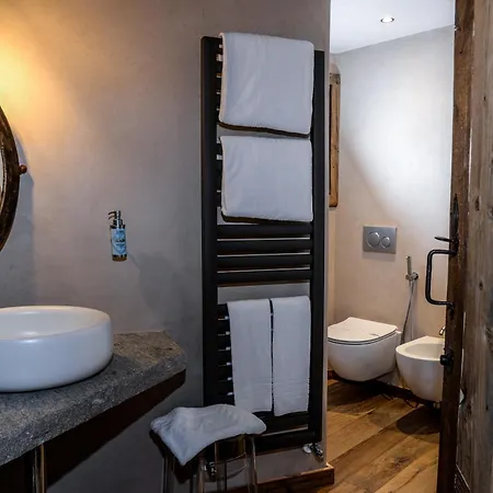 Du Grand Paradis - 1899 Boutique ホテル 3*