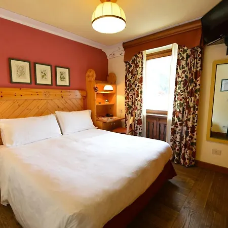 Du Grand Paradis - 1899 Boutique Hotell Cogne