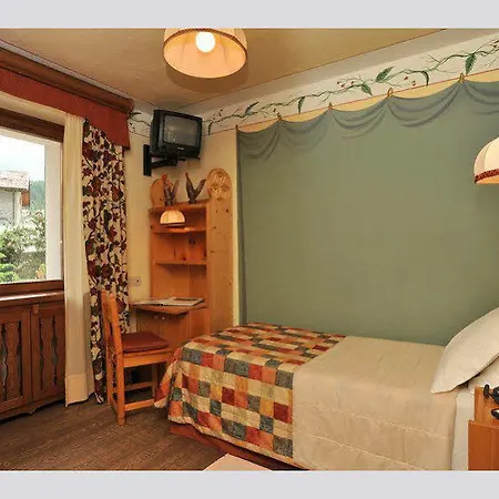 Du Grand Paradis - 1899 Boutique