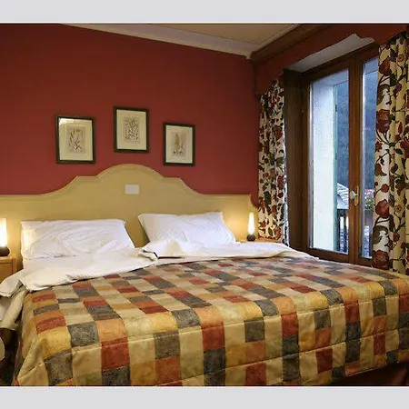 Du Grand Paradis - 1899 Boutique 3* 코네