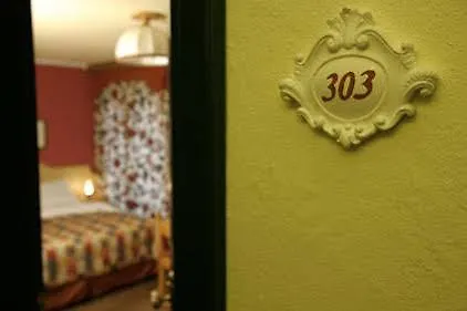 מלון Du Grand Paradis - 1899 Boutique 3*